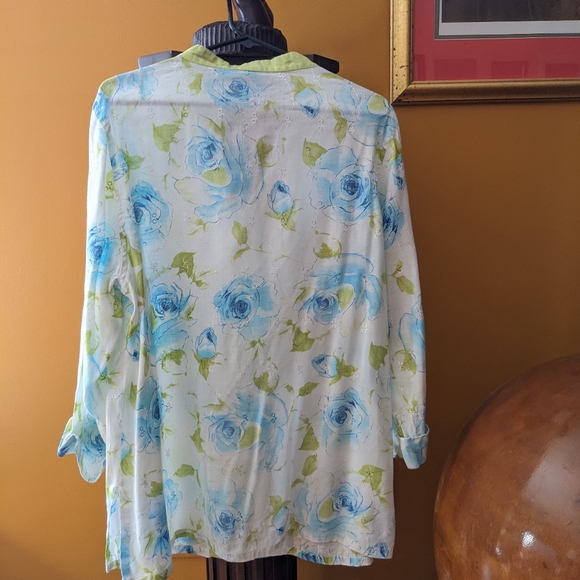 Tropical and Cool Linen Jacket/Shirt - Picture 3 of 8